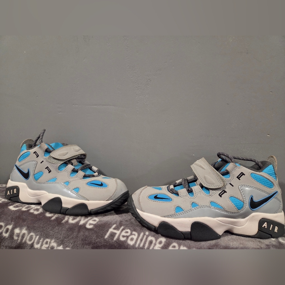 Nike Kids Gray and Blue Sneakers